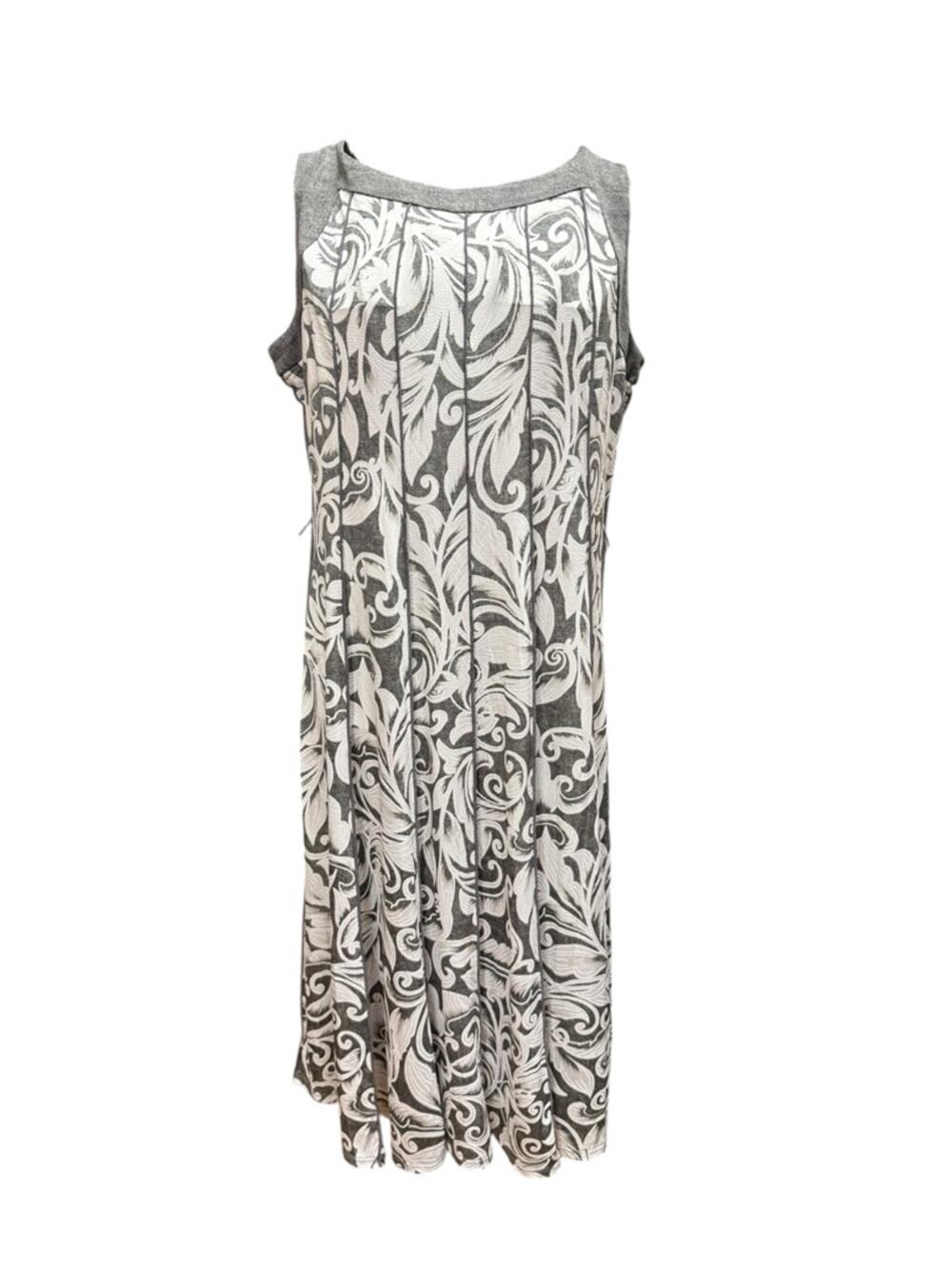 Perceptions Petite Gray and White Patterned Pleated Dress PMedium